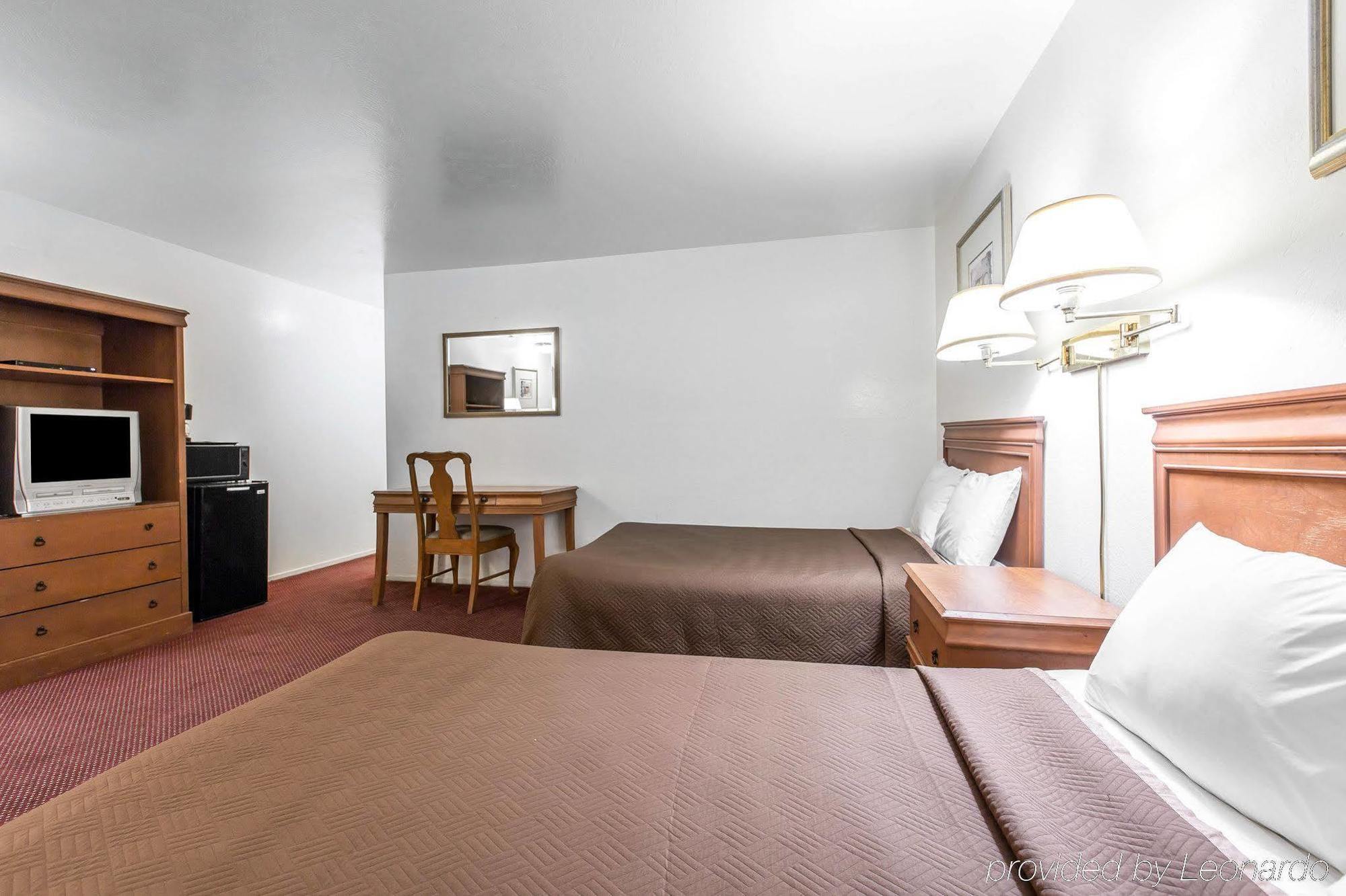 Rodeway Inn Near University-Gateway To Yosemite Μέρσεντ Εξωτερικό φωτογραφία